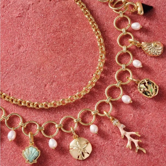 Kendra Scott Jewelry - Kendra Scott Brynne Convertible Gold Shell Charm Necklace in Multi Mix